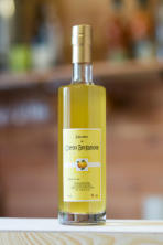 Liqueur de citron bergamotte, joli fruité, belle note d'agrume.